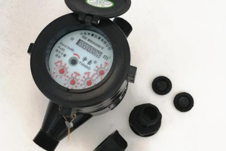 遠(yuǎn)傳水表廠家告訴你選擇水表時(shí)需要考慮這些因素! 圖1